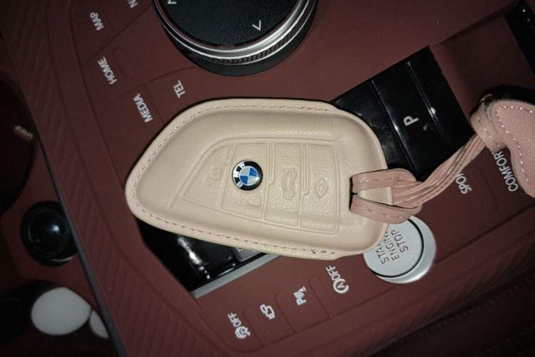 Used BMW 3 Series 2025 325i M Sport Package Vehicle Key