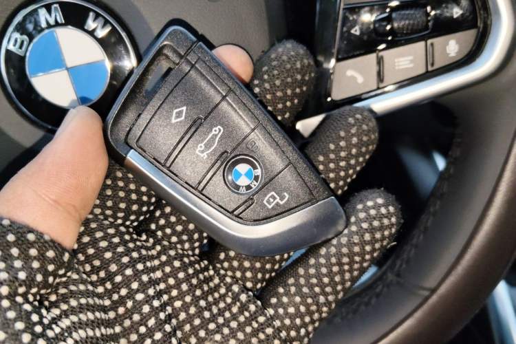 Used BMW 3 Series 2025 325Li M Sport Package Vehicle Key