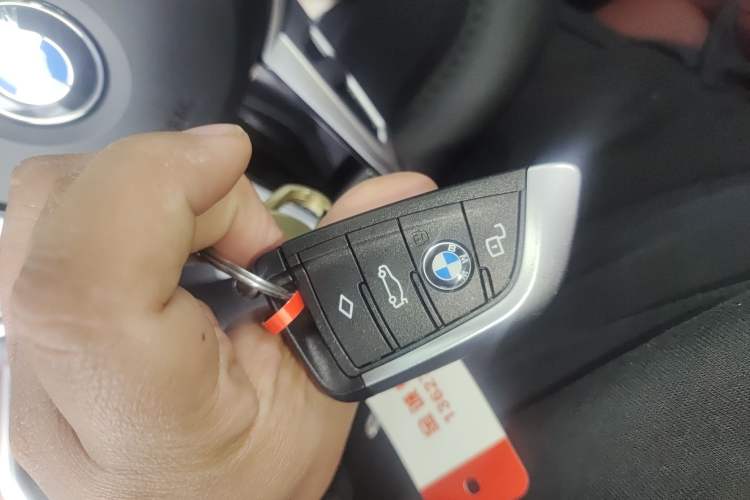 Used BMW 3 Series 2025 325Li M Sport Package Vehicle Key