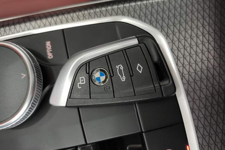 Used BMW 3 Series 2025 330Li M Sport Shadowline Package Vehicle Key