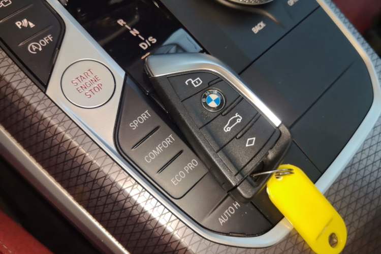 Used BMW 3 Series 2025 330Li M Sport Shadowline Package Vehicle Key