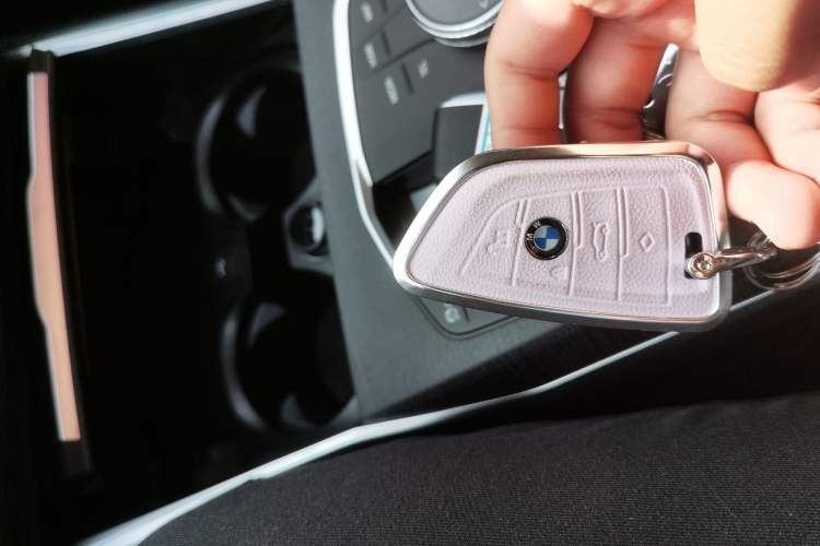 Used BMW 3 Series 2025 325Li M Sport Package Vehicle Key