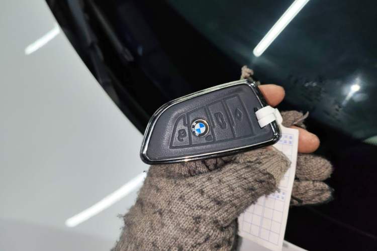 Used BMW 3 Series 2025 325Li M Sport Package Vehicle Key