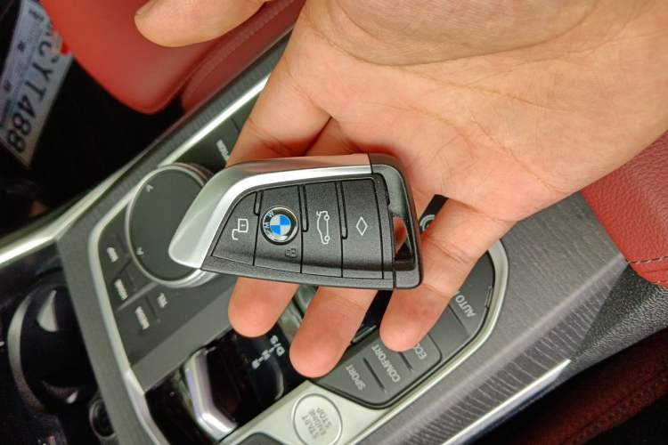 Used BMW 3 Series 2025 325Li M Sport Package Vehicle Key