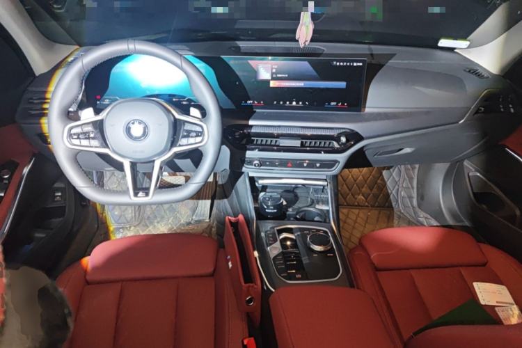 Used BMW 3 Series 2026 325i M Sport Package Center Console