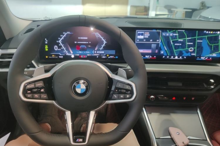 Used BMW 3 Series 2026 325i M Sport Package Center Console
