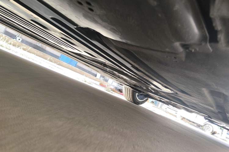 Used BMW 3 Series 2026 325Li M Sport Package Chassis Front Left
