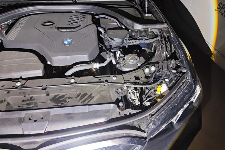 Used BMW 3 Series 2026 325i M Sport Package Engine Bay Left