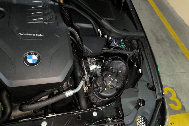 Used BMW 3 Series 2026 325Li M Sport Package Engine Bay Left