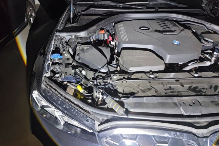 Used BMW 3 Series 2026 325i M Sport Package Engine Bay Right