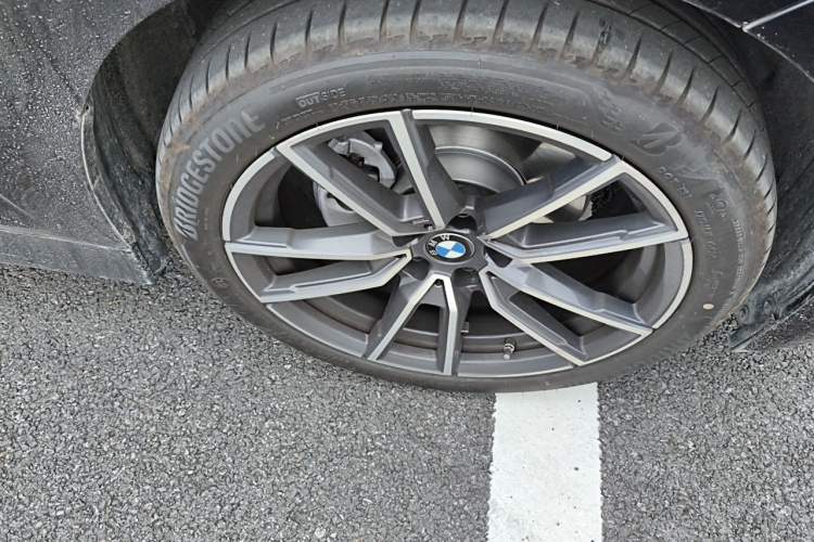 Used BMW 3 Series 2026 325i M Sport Package Exterior 7