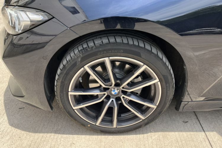 Used BMW 3 Series 2026 325i M Sport Package Exterior 9