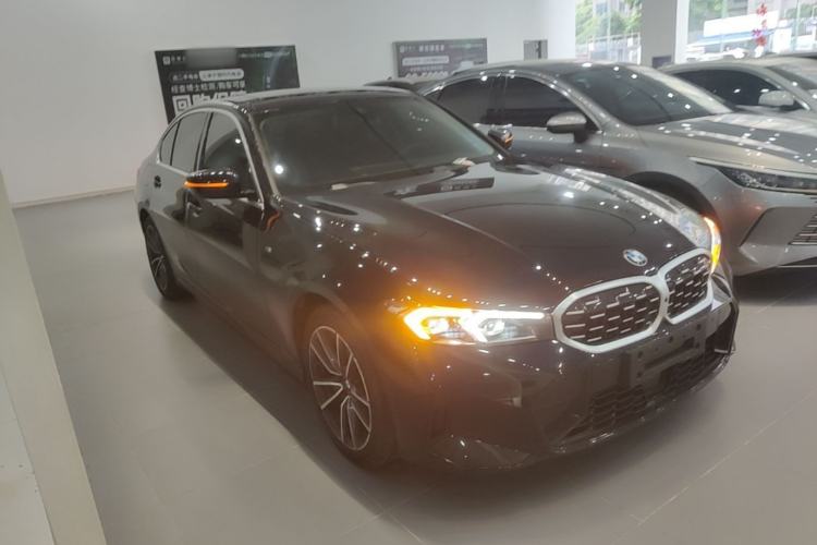 Used BMW 3 Series 2026 325i M Sport Package Front Right 45 Deg