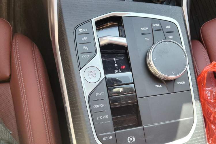 Used BMW 3 Series 2026 325Li M Sport Package Gear Lever