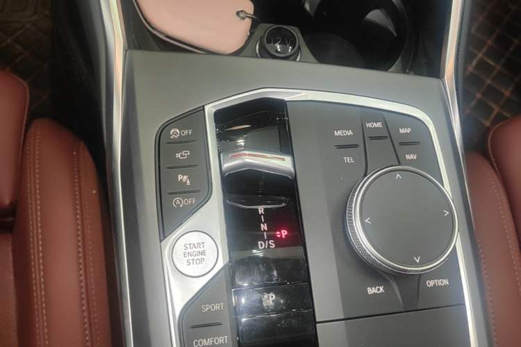 Used BMW 3 Series 2026 325i M Sport Package Gear Lever