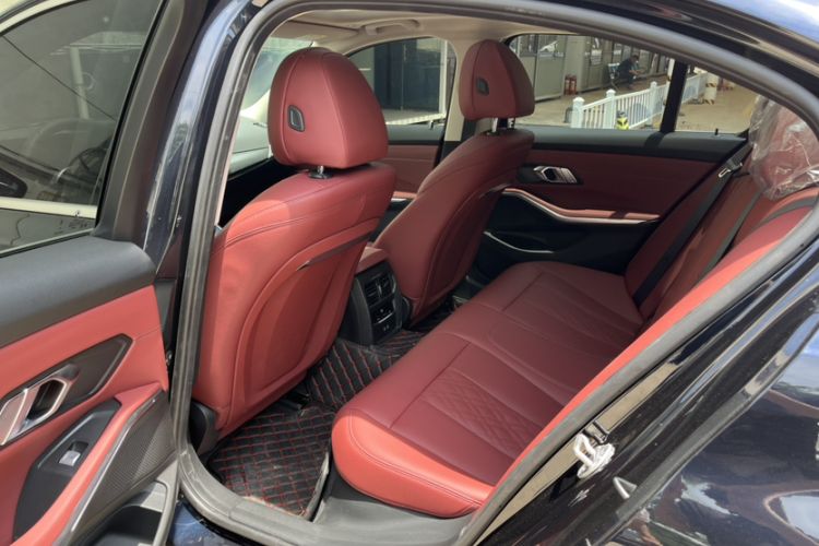 Used BMW 3 Series 2026 325i M Sport Package Interior 1