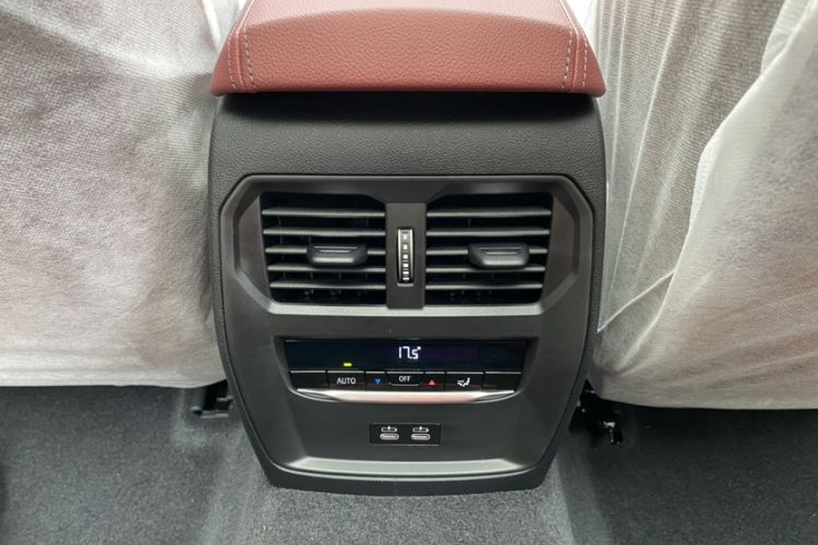 Used BMW 3 Series 2026 330Li M Sport Night Package Interior 4
