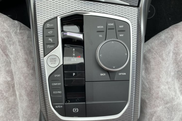 Used BMW 3 Series 2026 330Li M Sport Night Package Interior 5