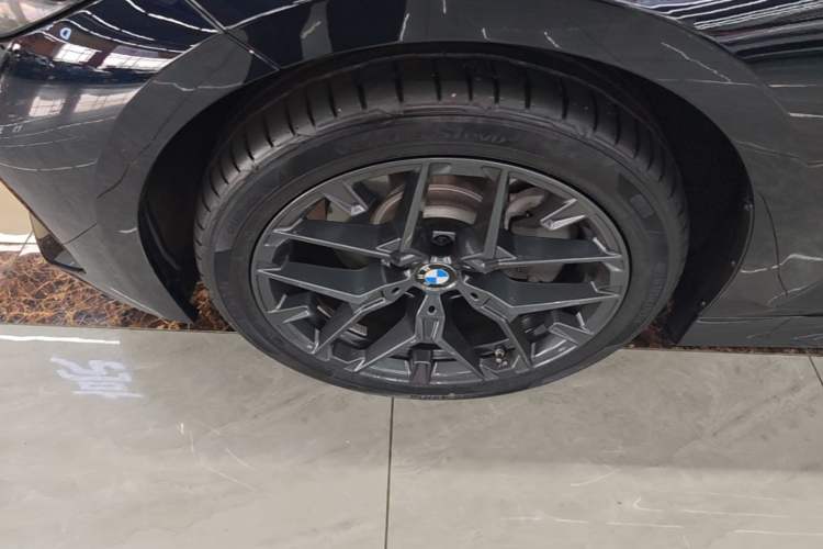Used BMW 3 Series 2026 330Li M Sport Night Package Left Front Wheel Hub