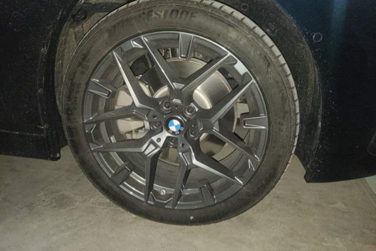 Used BMW 3 Series 2026 330Li M Sport Night Package Right Front Wheel Hub