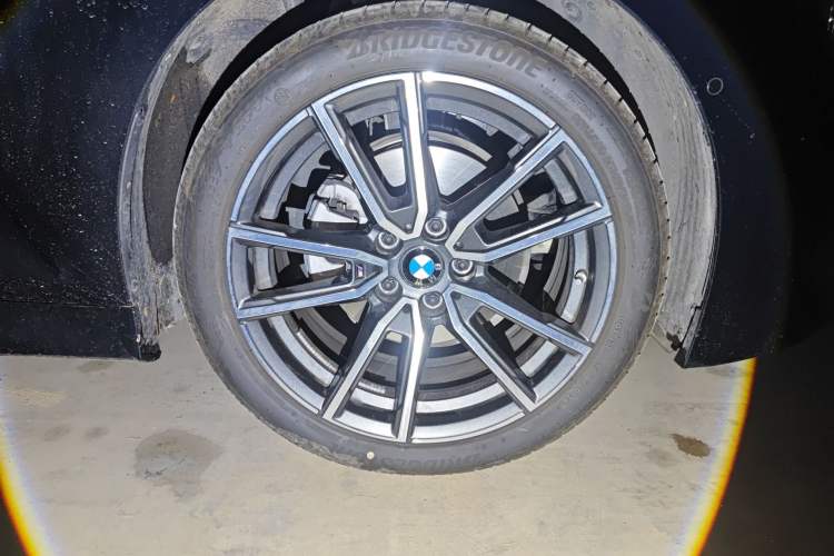 Used BMW 3 Series 2026 325i M Sport Package Right Front Wheel Hub