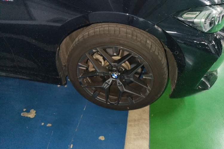 Used BMW 3 Series 2026 330Li M Sport Night Package Right Front Wheel Hub