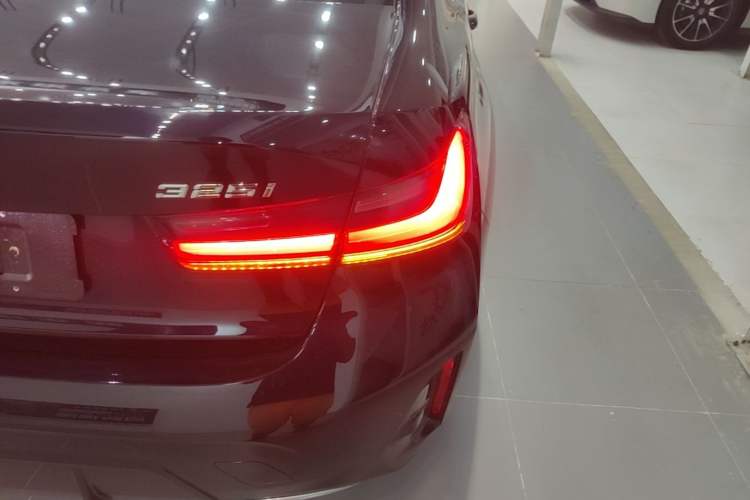 Used BMW 3 Series 2026 325i M Sport Package Right Rear Taillight