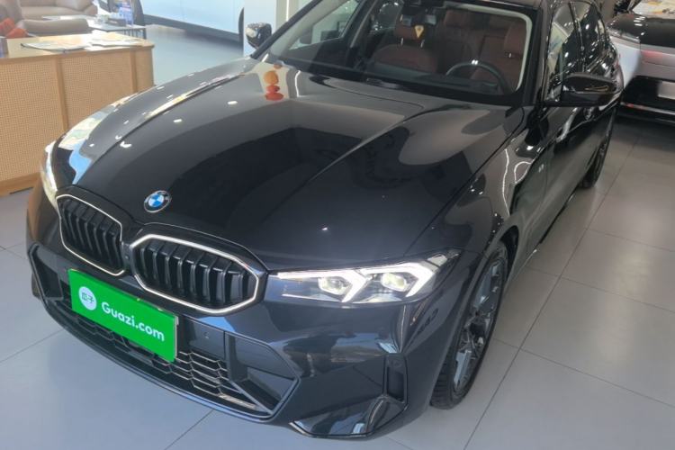 BMW 3 Series 2026 330Li M Sport Night Package