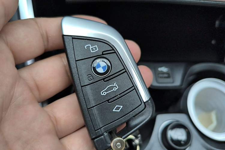 Used BMW 3 Series 2026 325i M Sport Package Vehicle Key