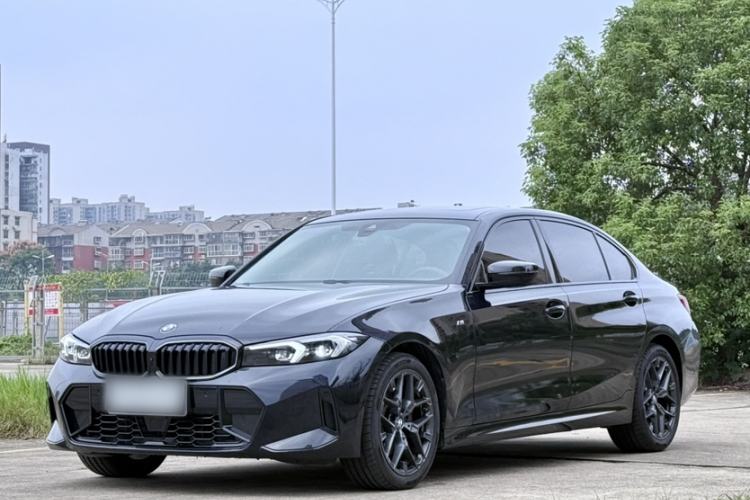 BMW 3 Series 2026 330Li M Sport Night Package