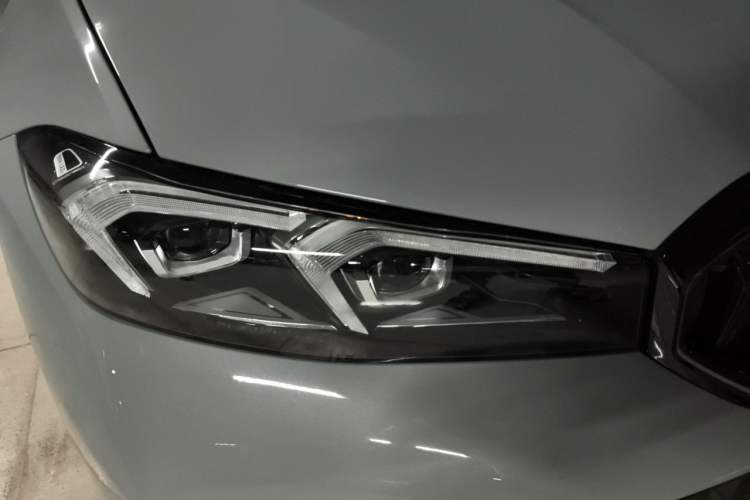Used BMW 3 Series 2026 330Li M Sport Night Package Right Front Headlight