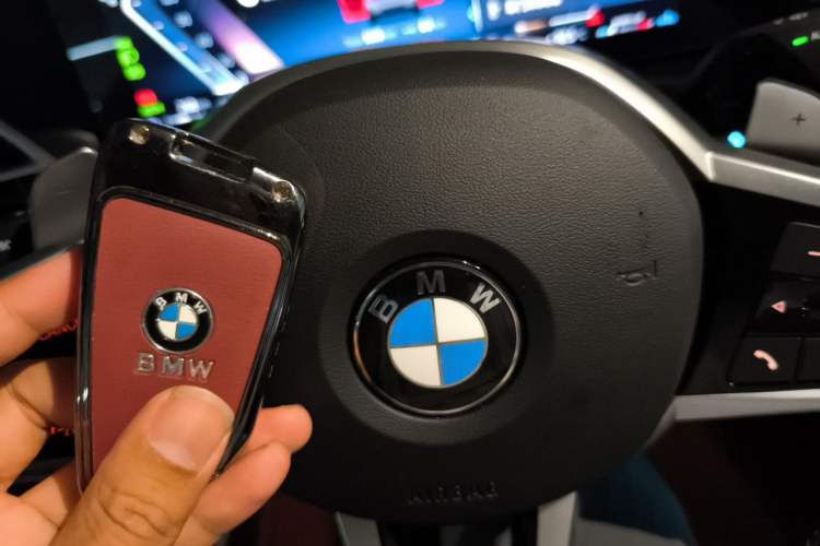 Used BMW 3 Series 2026 330Li M Sport Night Package Vehicle Key