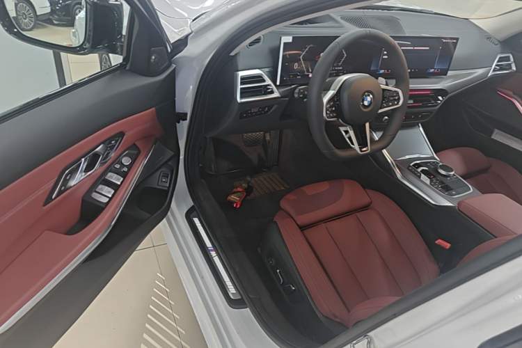 Used BMW 3 Series 2026 330Li M Sport Night Package Driver Seat