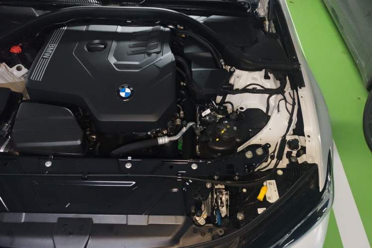 Used BMW 3 Series 2026 325Li M Sport Package Engine Bay Left