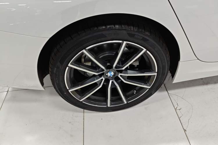 Used BMW 3 Series 2026 325Li M Sport Package Exterior 5