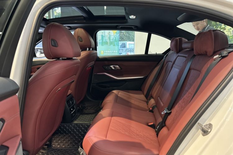 Used BMW 3 Series 2026 330Li M Sport Night Package Interior 4