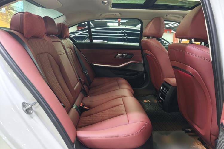 Used BMW 3 Series 2026 325Li M Sport Package Interior 5
