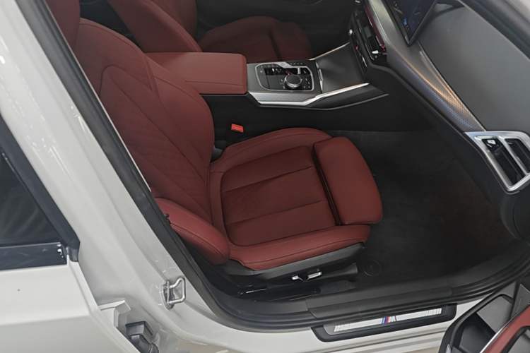 Used BMW 3 Series 2026 330Li M Sport Night Package Right Front Seat