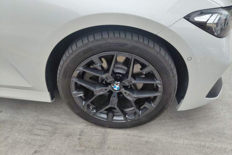 Used BMW 3 Series 2026 330Li M Sport Night Package Right Front Wheel Hub