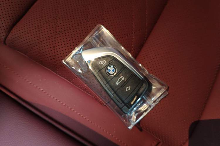 Used BMW 3 Series 2026 325Li M Sport Package Vehicle Key