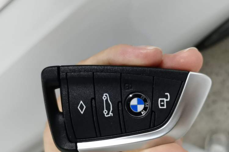 Used BMW 3 Series 2026 325Li M Sport Package Vehicle Key