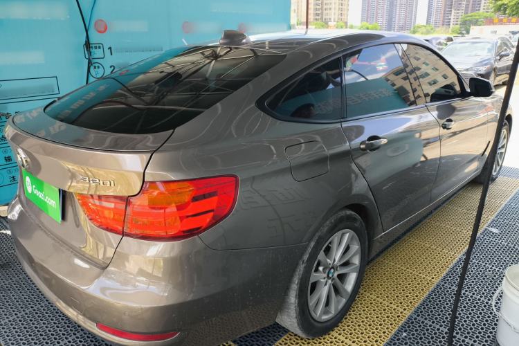 Used BMW 3 Series GT 2013 320i Leading Model Rear Right 45 Deg