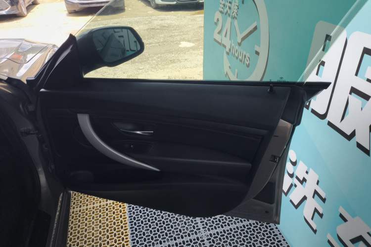 Used BMW 3 Series GT 2013 320i Leading Model Right Front Door Interior
