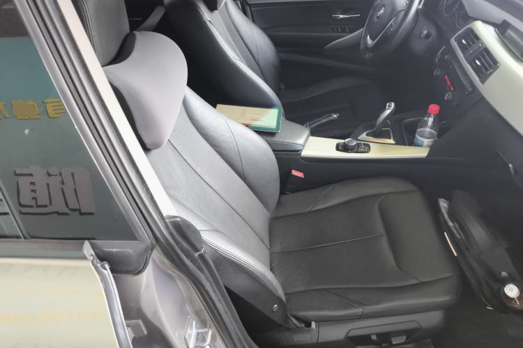 Used BMW 3 Series GT 2013 320i Leading Model Right Front Seat