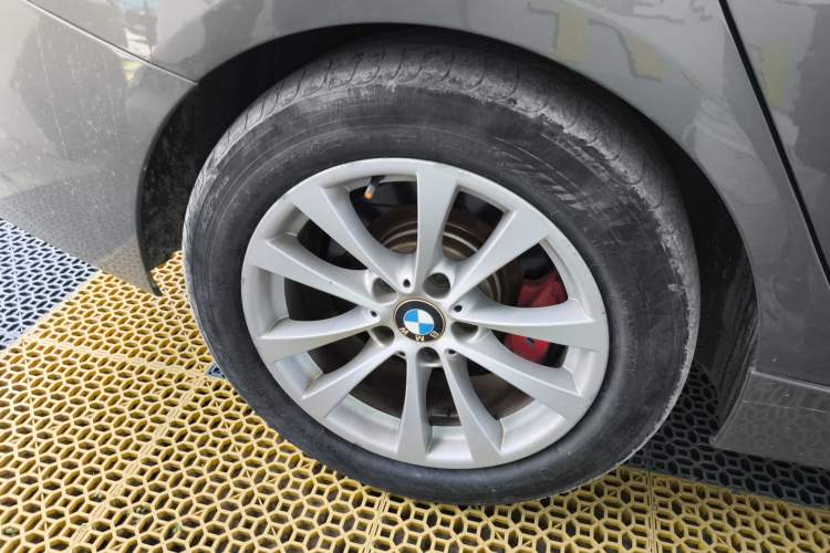 Used BMW 3 Series GT 2013 320i Leading Model Right Rear Wheel Hub