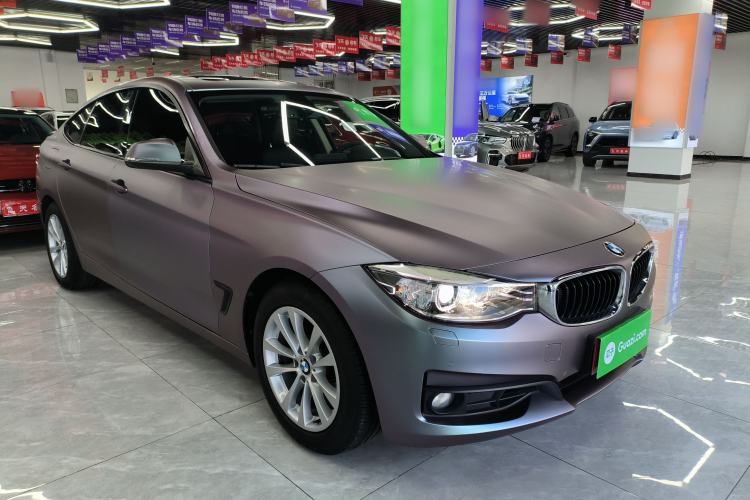 Used BMW 3 Series GT 2016 320i Fashion Model Front Right 45 Deg