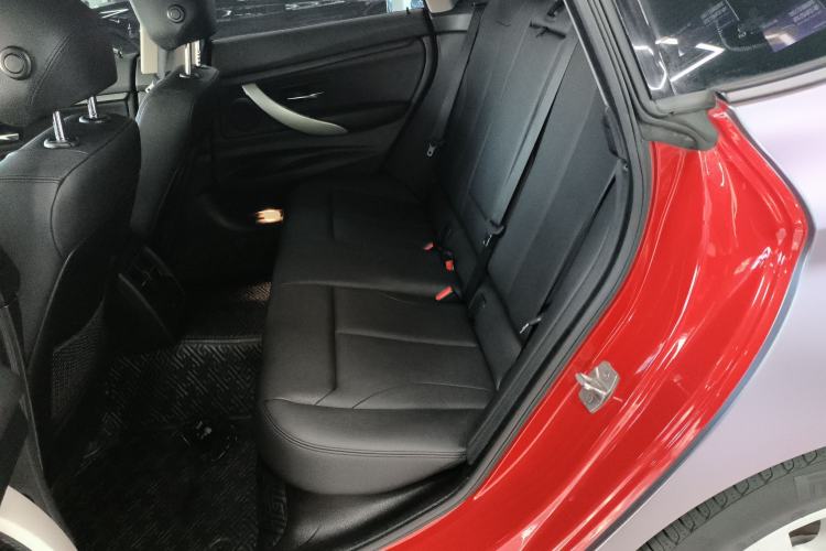 Used BMW 3 Series GT 2016 320i Fashion Model Left Rear Seat