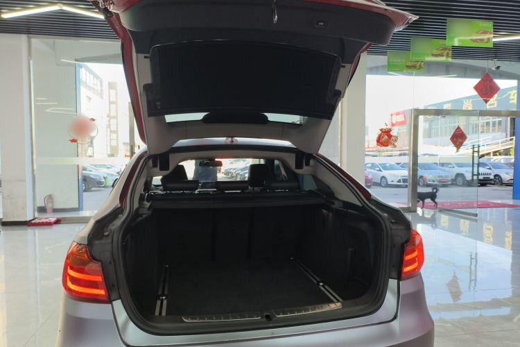 Used BMW 3 Series GT 2016 320i Fashion Model Trunk