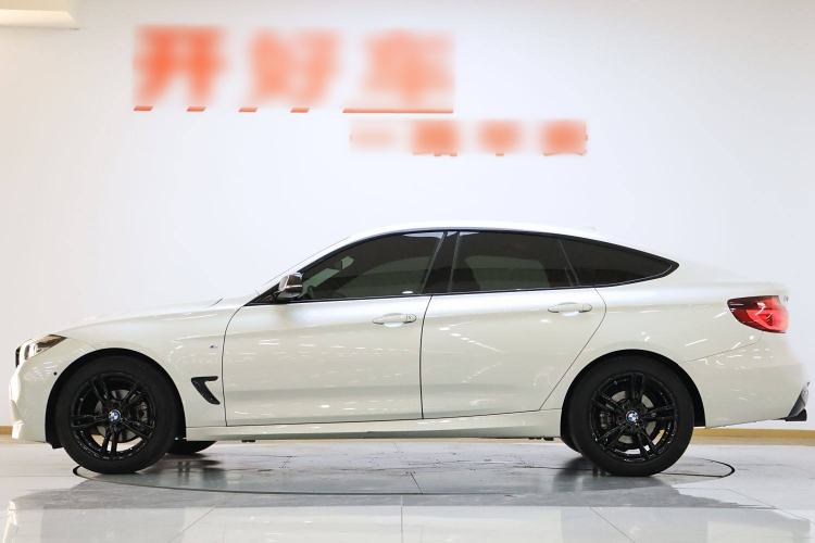 Used BMW 3 Series GT 2020 320i M Sport Night Edition Exterior 2