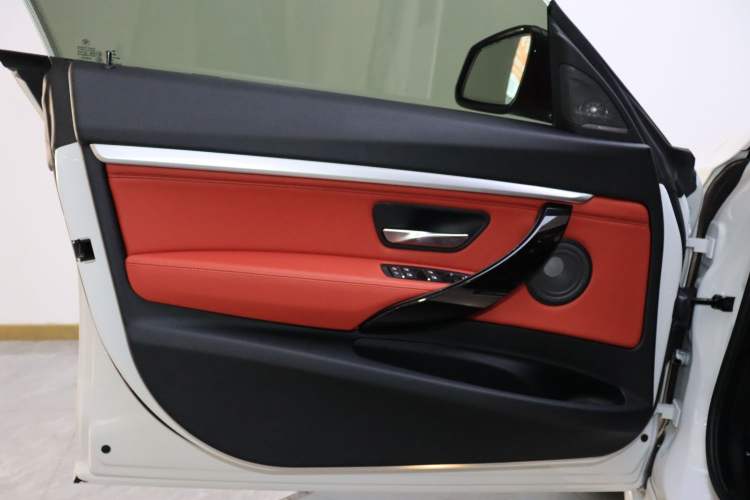 Used BMW 3 Series GT 2020 320i M Sport Night Edition Interior 6